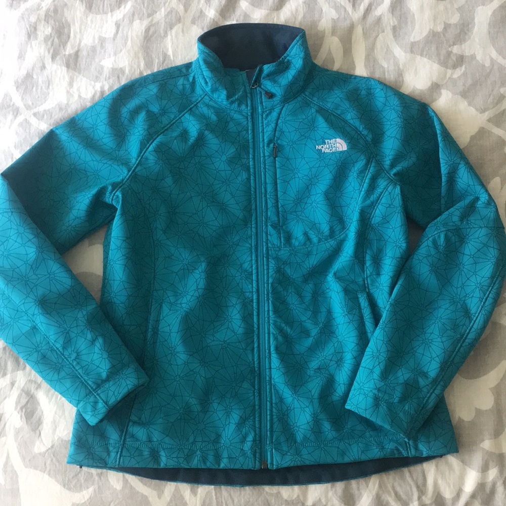 LAST CHANCE MAKE AN OFFER! North Face Apex jacket